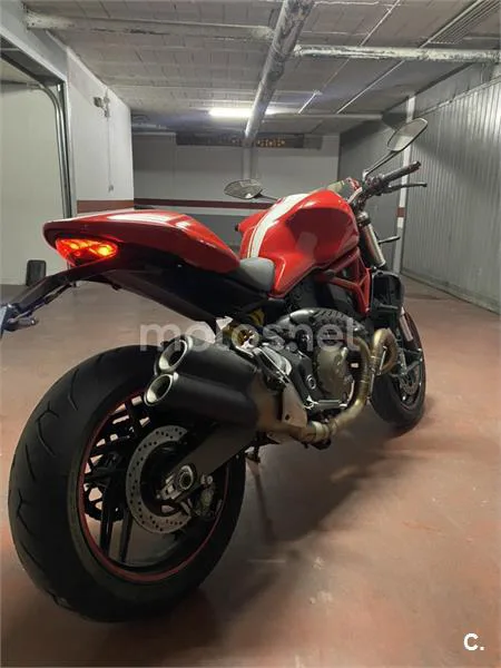 Ducati Monster 821 – Vista 4