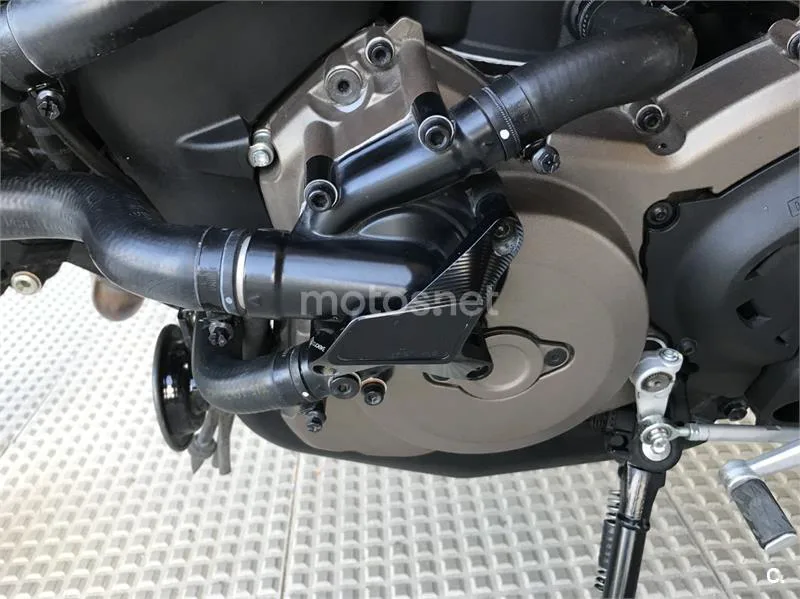 Ducati Monster 821 – Vista 10