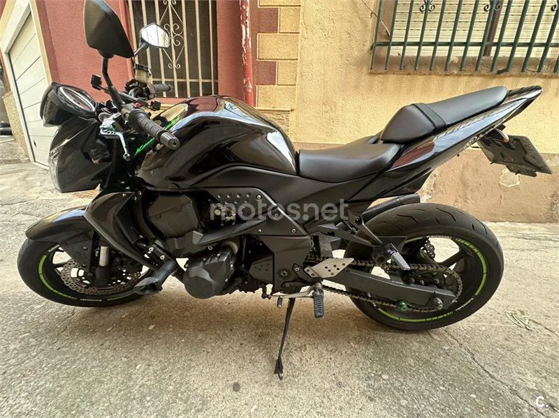 Kawasaki Z 750 – Vista 3