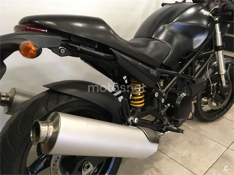 Ducati Monster 695 – Vista 4