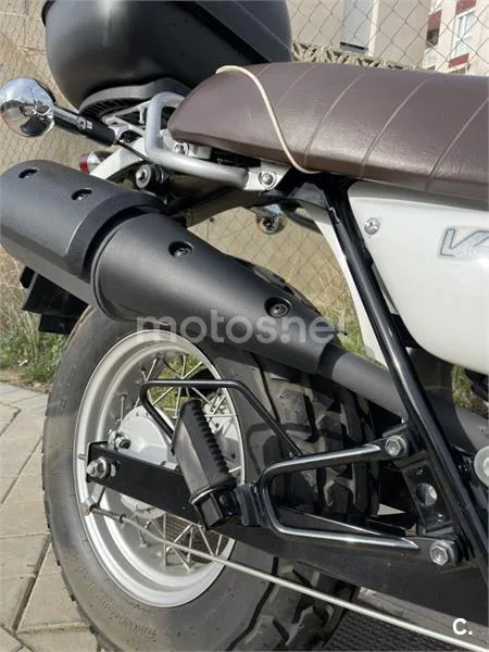 Suzuki VanVan 125 – Vista 3