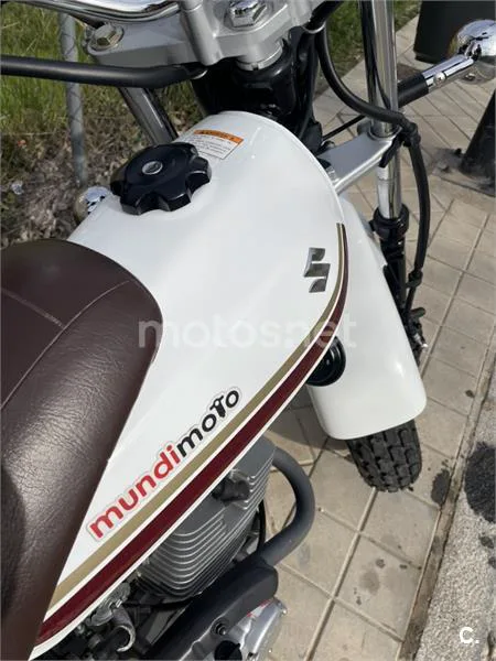 Suzuki VanVan 125 – Vista 8