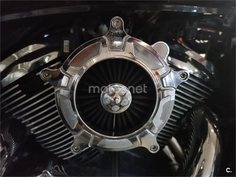 Kawasaki VN 900 CLASSIC – Vista 8