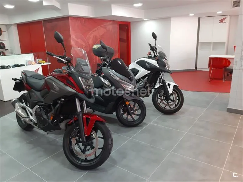 Honda Forza 750 – Vista 40