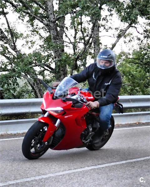 Ducati SuperSport – Vista 7