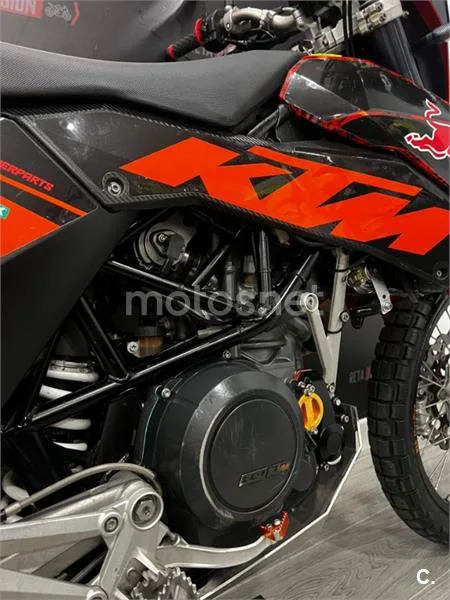 KTM 690 Enduro R – Vista 6