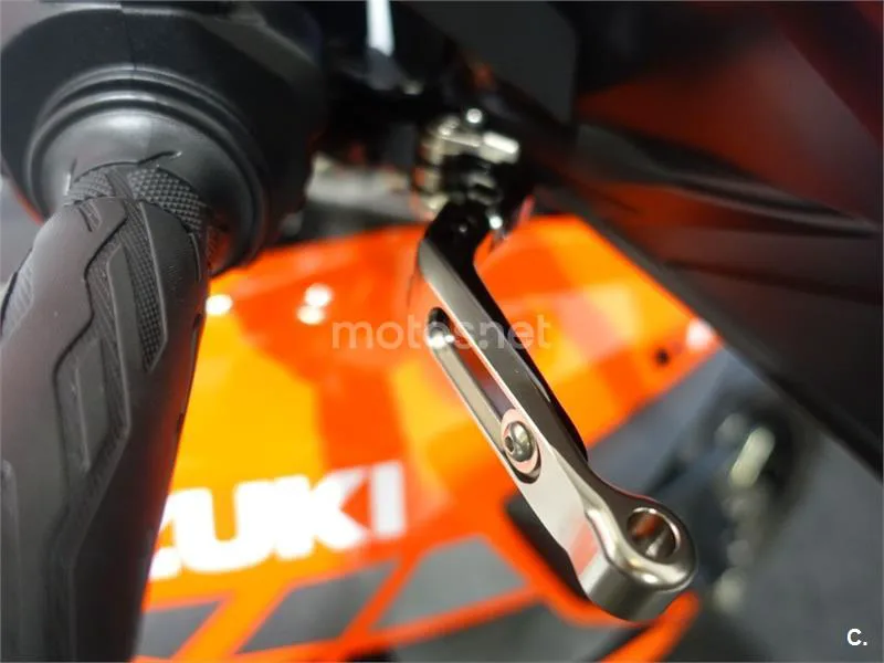 Suzuki V-Strom 1050 – Vista 11
