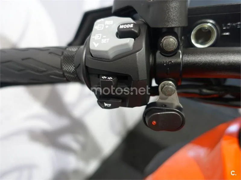 Suzuki V-Strom 1050 – Vista 8