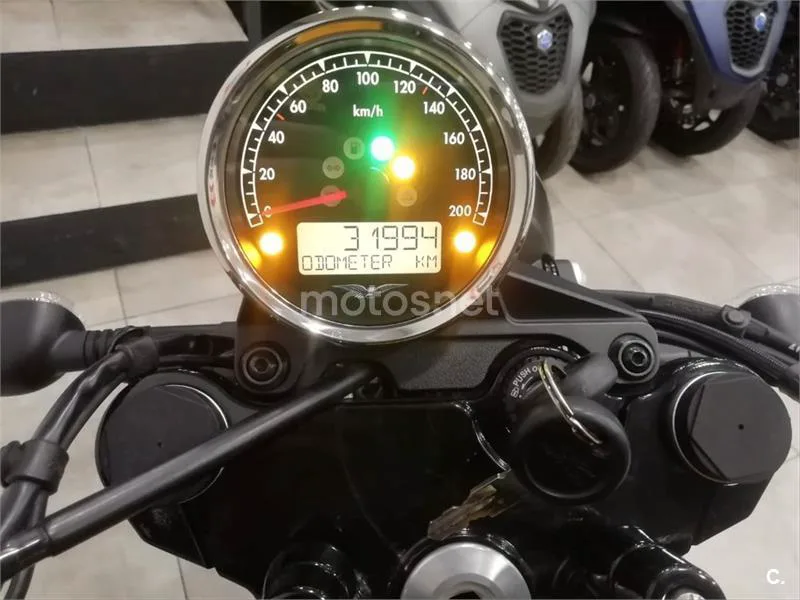 Moto Guzzi V7 III – Vista 8