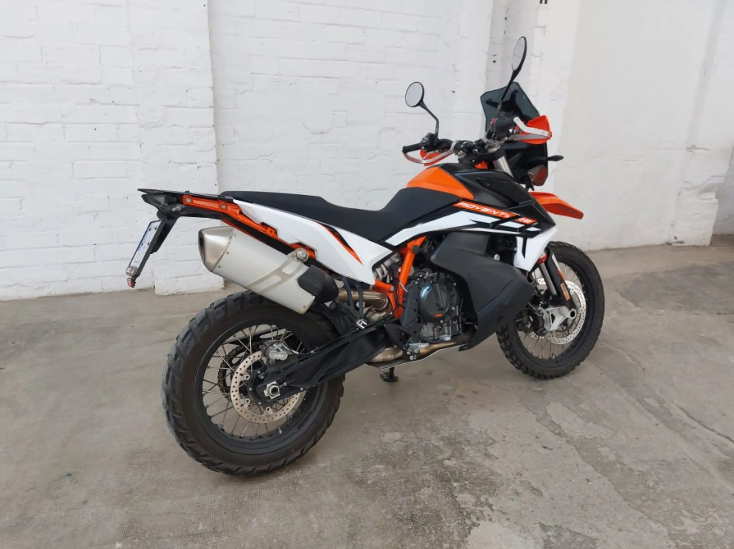 KTM 890 Adventure – Vista 3