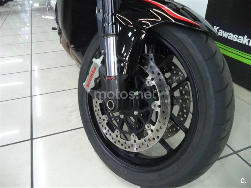 MV Agusta BRUTALE 1090 RR – Vista 3
