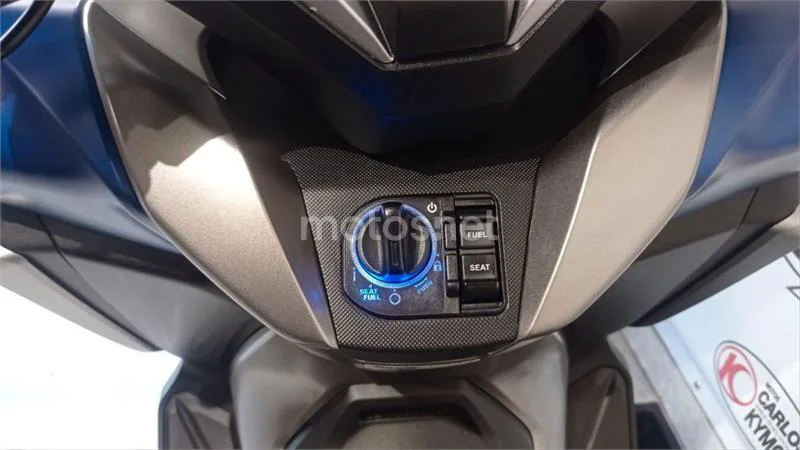 Honda Forza 350 – Vista 3