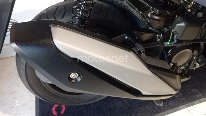 Honda Forza 350 – Vista 10