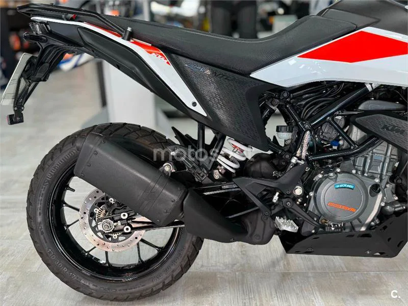 KTM 390 – Vista 4