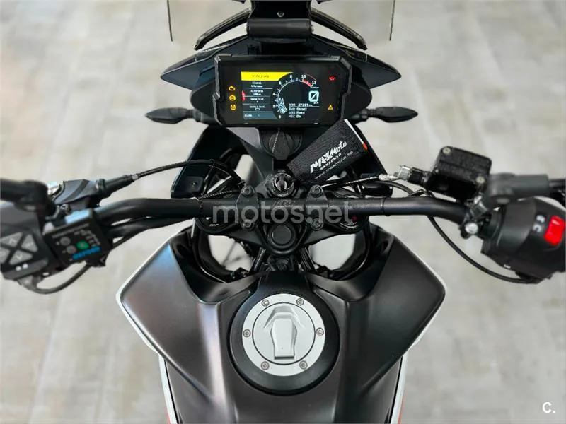 KTM 390 – Vista 8