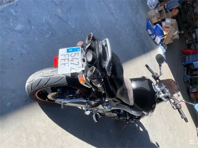 Suzuki GSR 600 – Vista 3