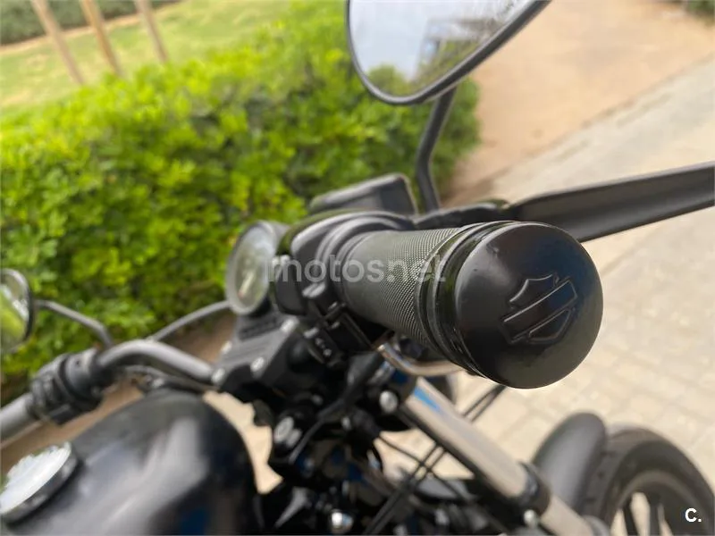 Harley-Davidson Sportster 883 - Vista 14