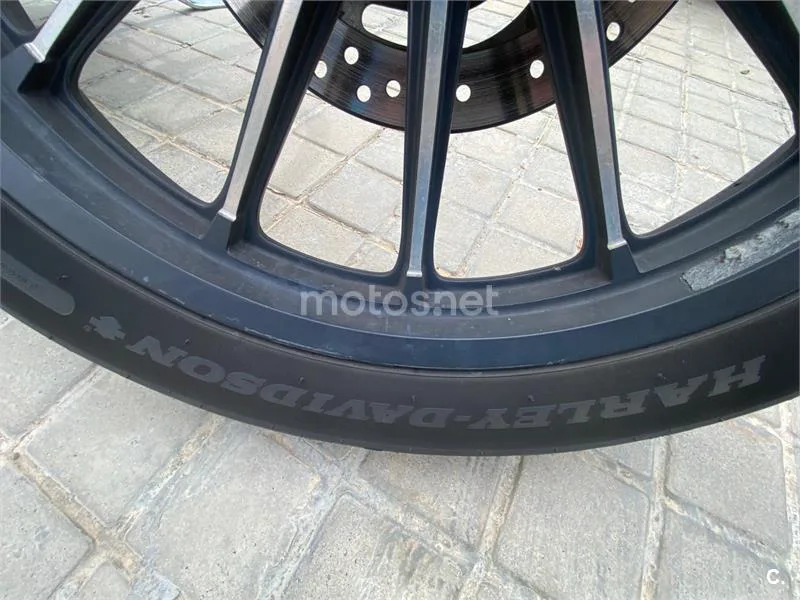 Harley-Davidson Sportster 883 - Vista 4