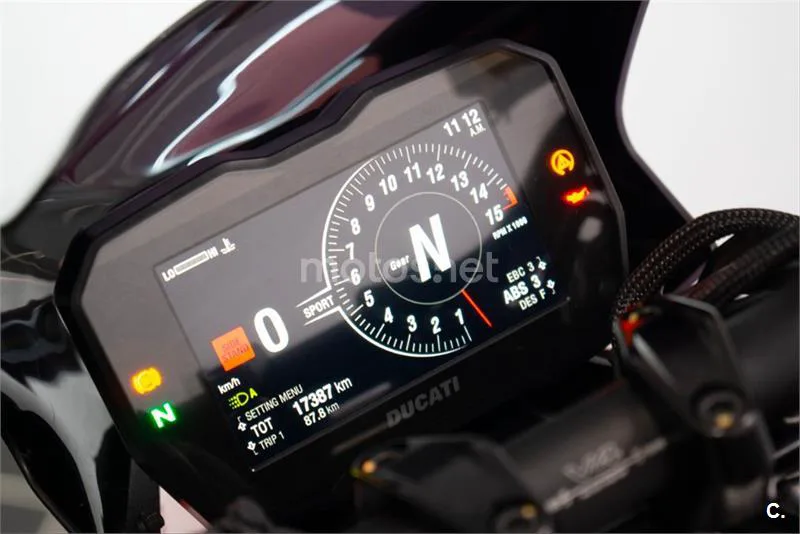 Ducati Streetfighter V4 – Vista 5