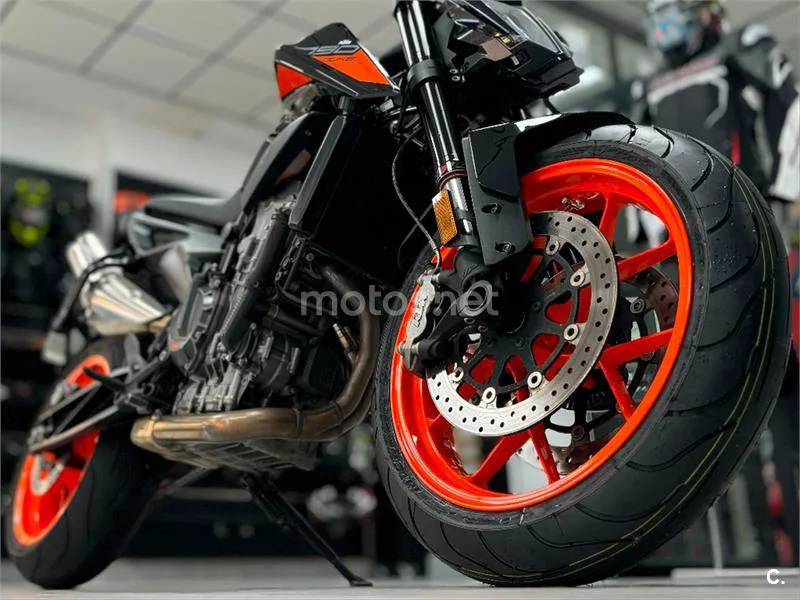KTM 790 – Vista 3