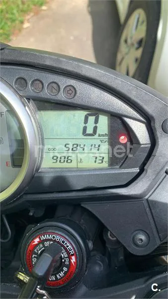 Kawasaki Z 750 – Vista 2