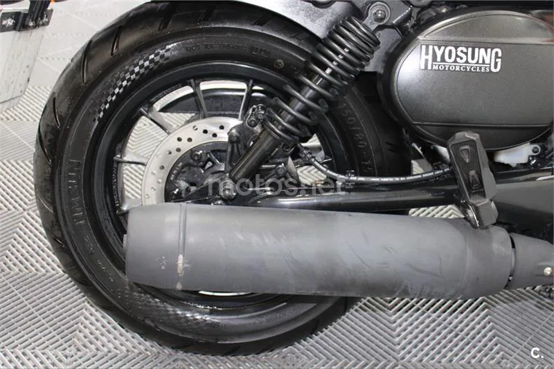 Hyosung Aquila GV 125 S – Vista 21