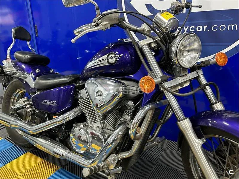 Honda VT 600 C Shadow – Vista 6