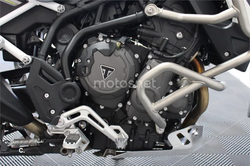 Triumph Tiger 900 – Vista 12