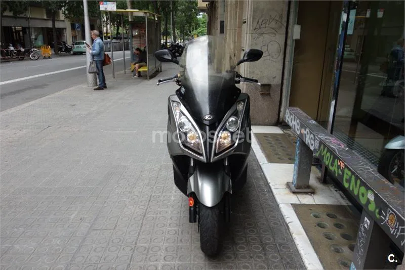Kymco Super Dink 300 – Vista 10