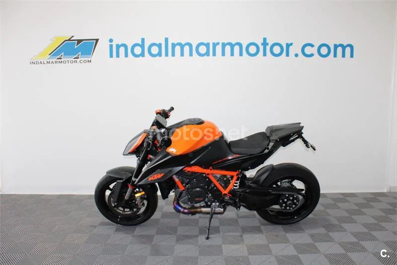 KTM 1290 Super Duke R – Vista 5