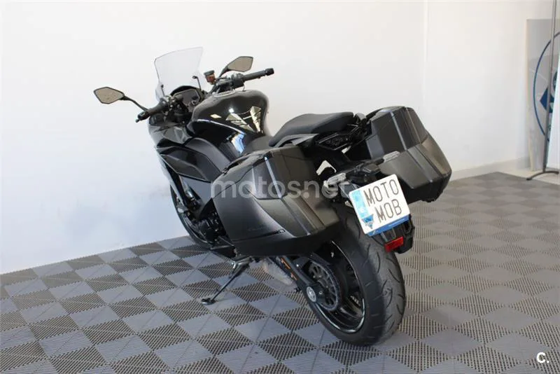 Kawasaki Ninja 1000 SX – Vista 8