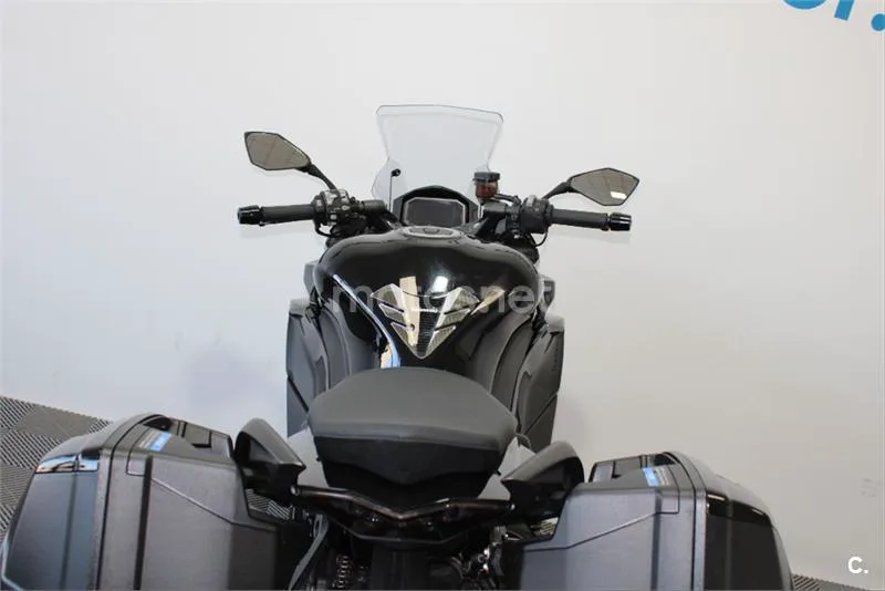 Kawasaki Ninja 1000 SX – Vista 9