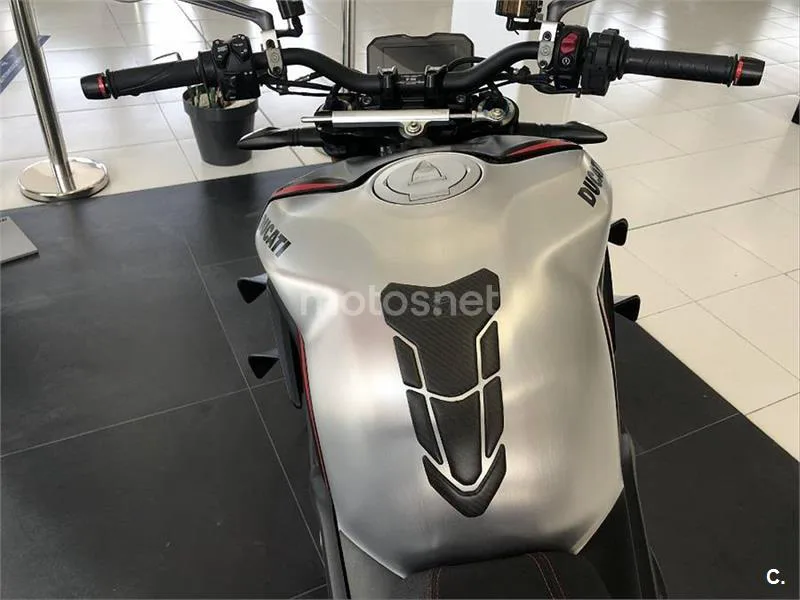 Ducati Streetfighter V4 – Vista 7