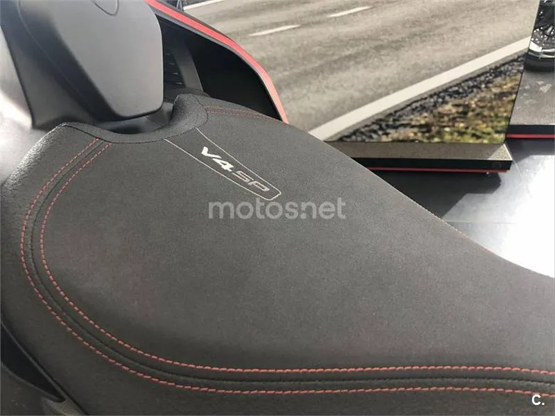 Ducati Streetfighter V4 – Vista 10