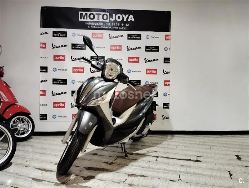 Piaggio Medley – Vista 3