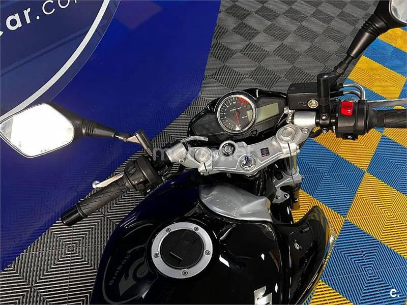 Suzuki Inazuma 250 – Vista 7