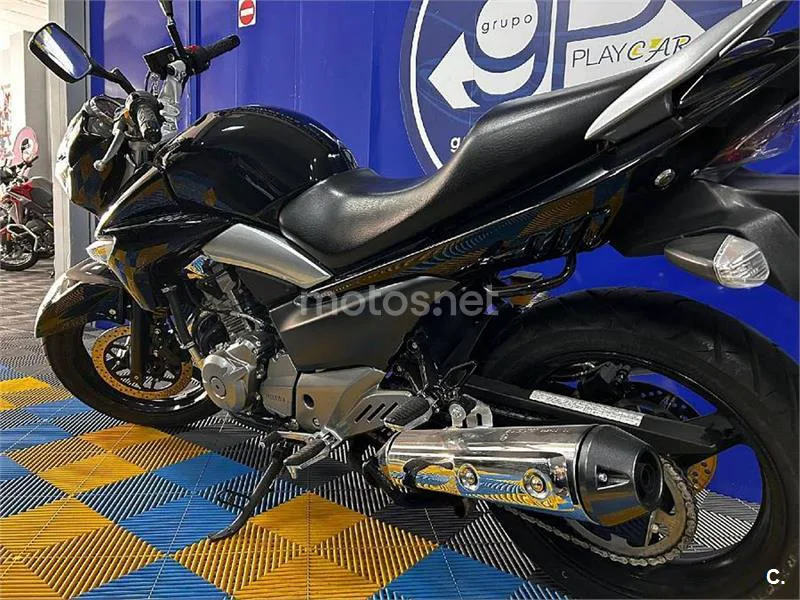 Suzuki Inazuma 250 – Vista 10