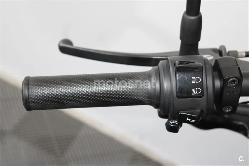 Honda CMX 500 Rebel – Vista 14