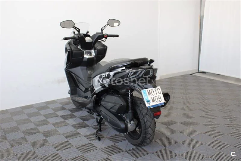 Kymco DTX 125 – Vista 8