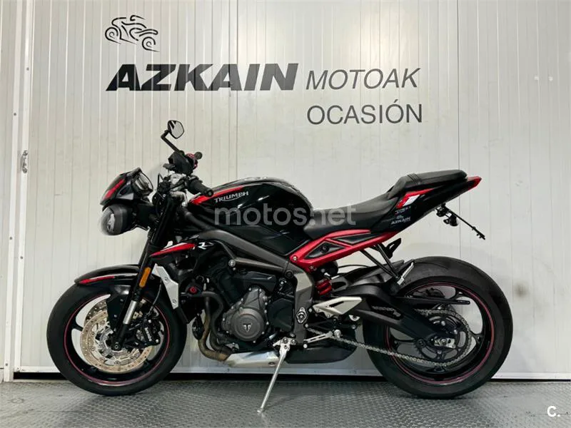 Triumph Street Triple – Vista 3