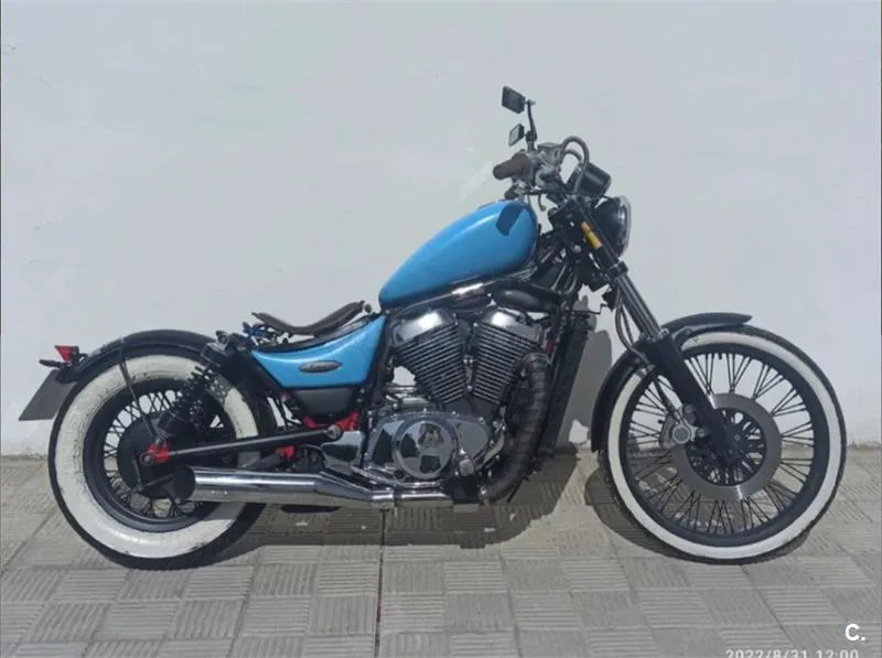 Suzuki Intruder VS 600 – Vista 6