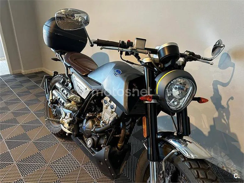 FB Mondial HPS 125 – Vista 8