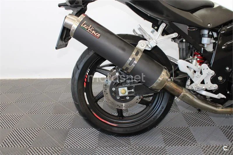 Hyosung Aquila GV 650i Pro – Vista 9