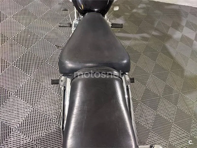Suzuki Intruder 250 – Vista 4