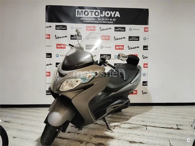 Suzuki Burgman 400 – Vista 3