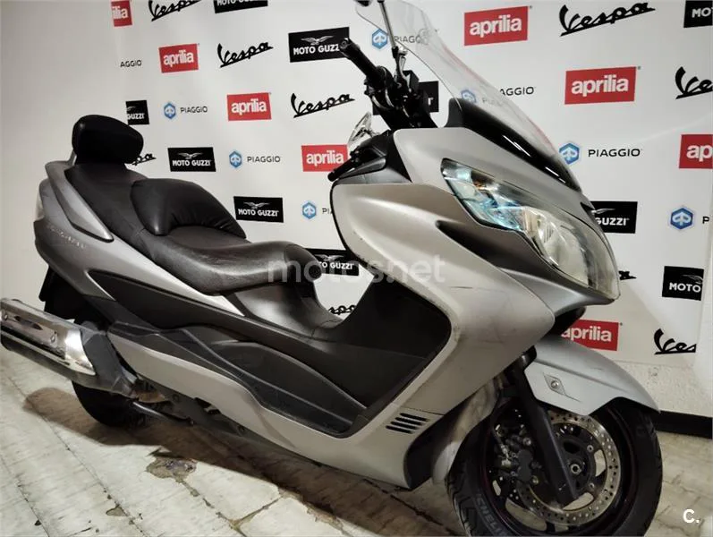 Suzuki Burgman 400 – Vista 4