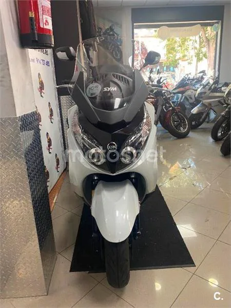 SYM Maxsym 400 – Vista 5