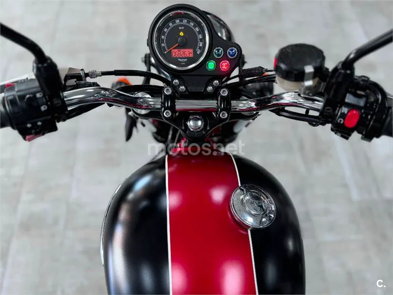 Triumph Bonneville SE – Vista 8