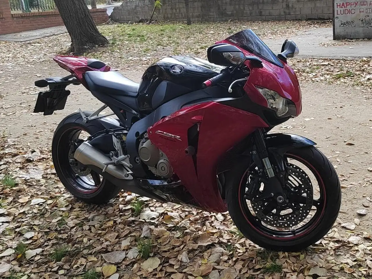 Honda CBR 1000 – Vista 7