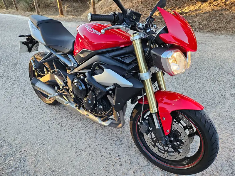 Triumph Street Triple 675 4500 € 2016 Madrid - 2